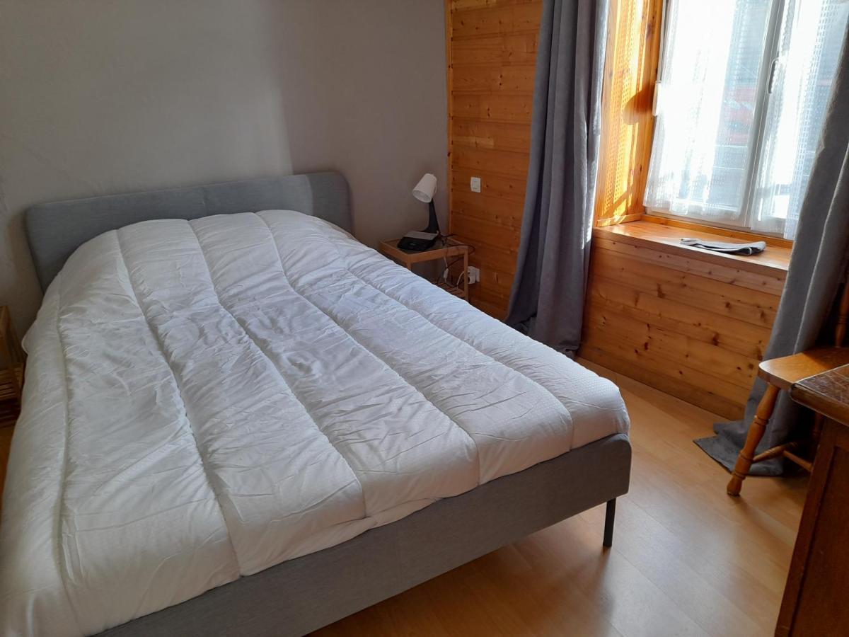 Agreable Appartement De 48 M² En Rdc ラ・ブルブール エクステリア 写真