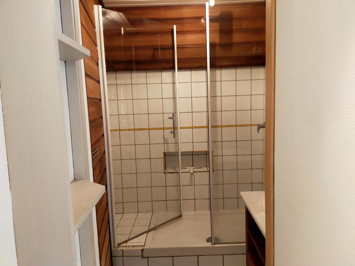 Agreable Appartement De 48 M² En Rdc ラ・ブルブール エクステリア 写真