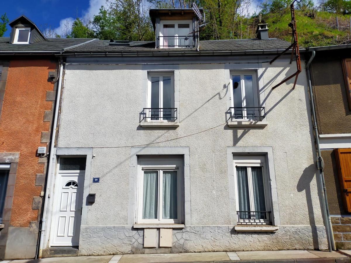 Agreable Appartement De 48 M² En Rdc ラ・ブルブール エクステリア 写真